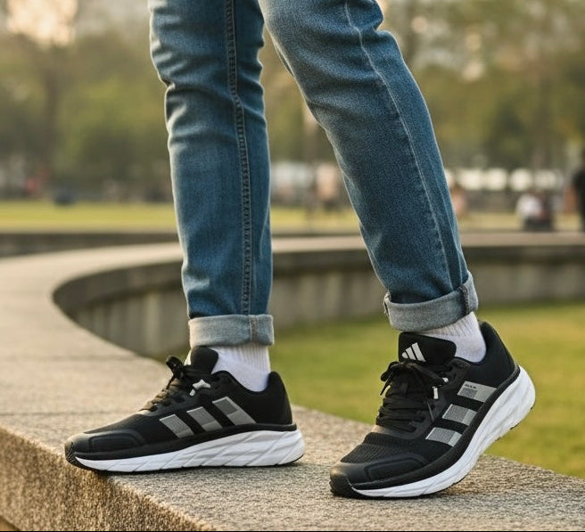 Super Premium Quality Branded Sneaker (392)