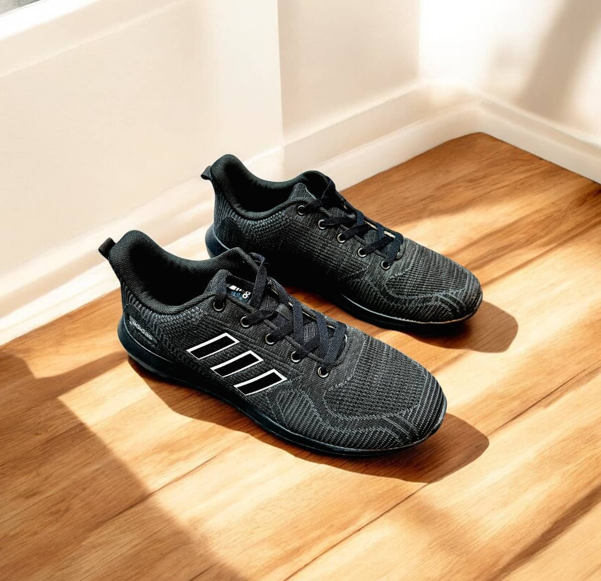 Imported Premium Branded Sneaker (S-330)