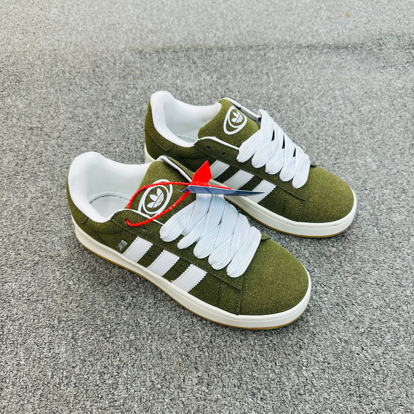 (Socks ফ্রি) A d i d a s C a m p u s Timeless Classic Luxury Sneakers Olive Color (538)